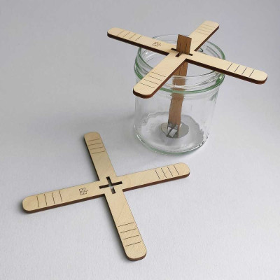 Fixátor na dřevěný knot