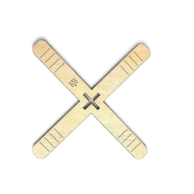 Fixátor na dřevěný knot