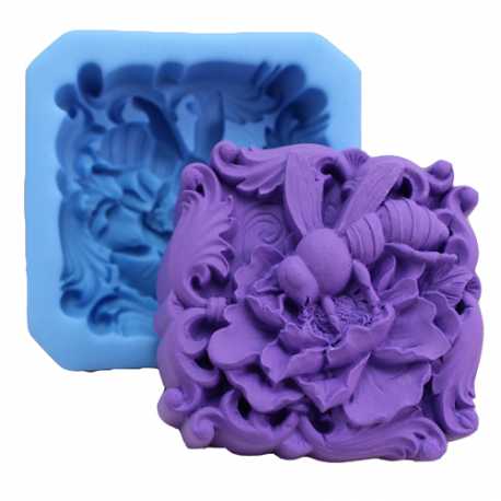 Silikonová forma na mýdlo včela na květu