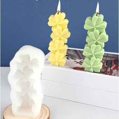 Silikonová forma na svíčku srdíčka