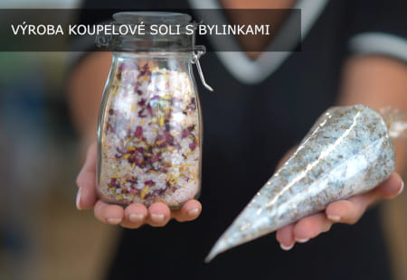 Výroba koupelové soli s bylinkami – jednoduchý návod